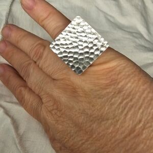 Unique Vintage Silver Hammered Square Ring‎